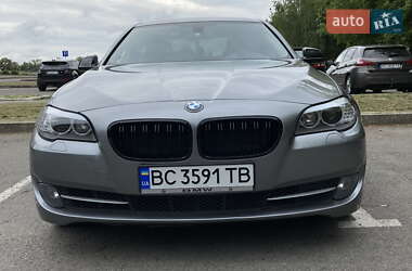Седан BMW 5 Series 2013 в Львові