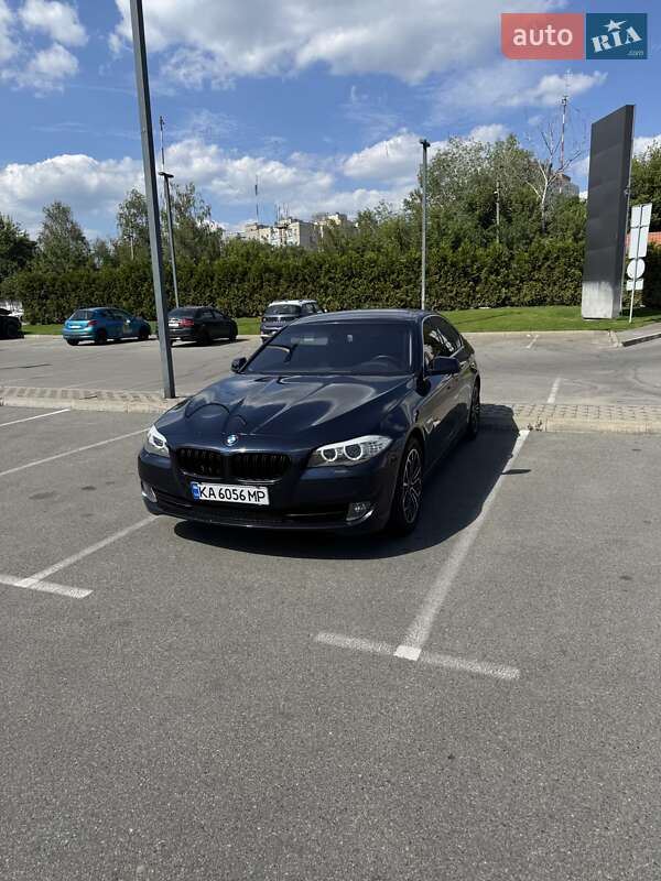 BMW 5 Series 2011