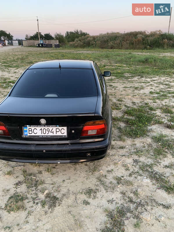 Седан BMW 5 Series 2001 в Львове