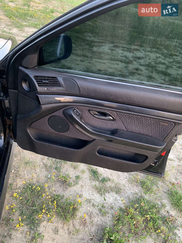 Седан BMW 5 Series 2001 в Львове