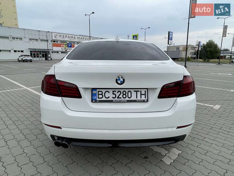 Седан BMW 5 Series 2013 в Львові