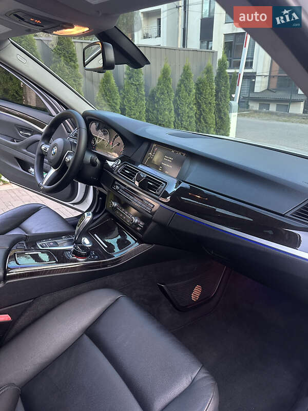 Седан BMW 5 Series 2011 в Черновцах