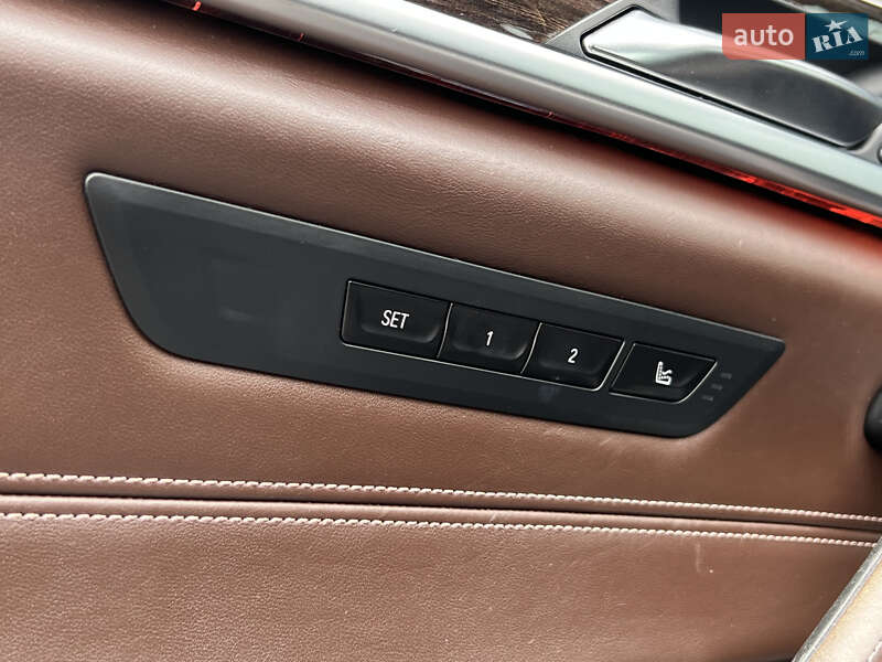 Седан BMW 5 Series 2017 в Рівному