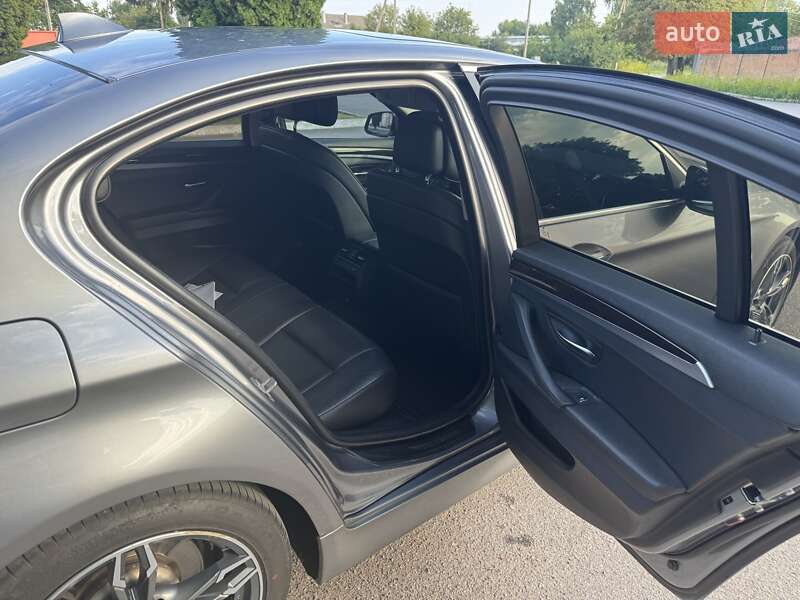 Седан BMW 5 Series 2013 в Хмільнику