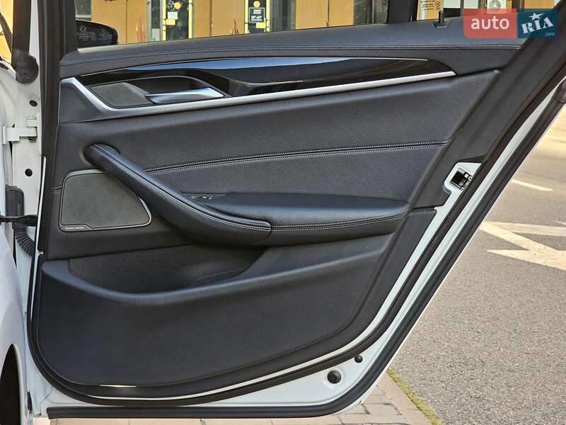 Седан BMW 5 Series 2017 в Києві