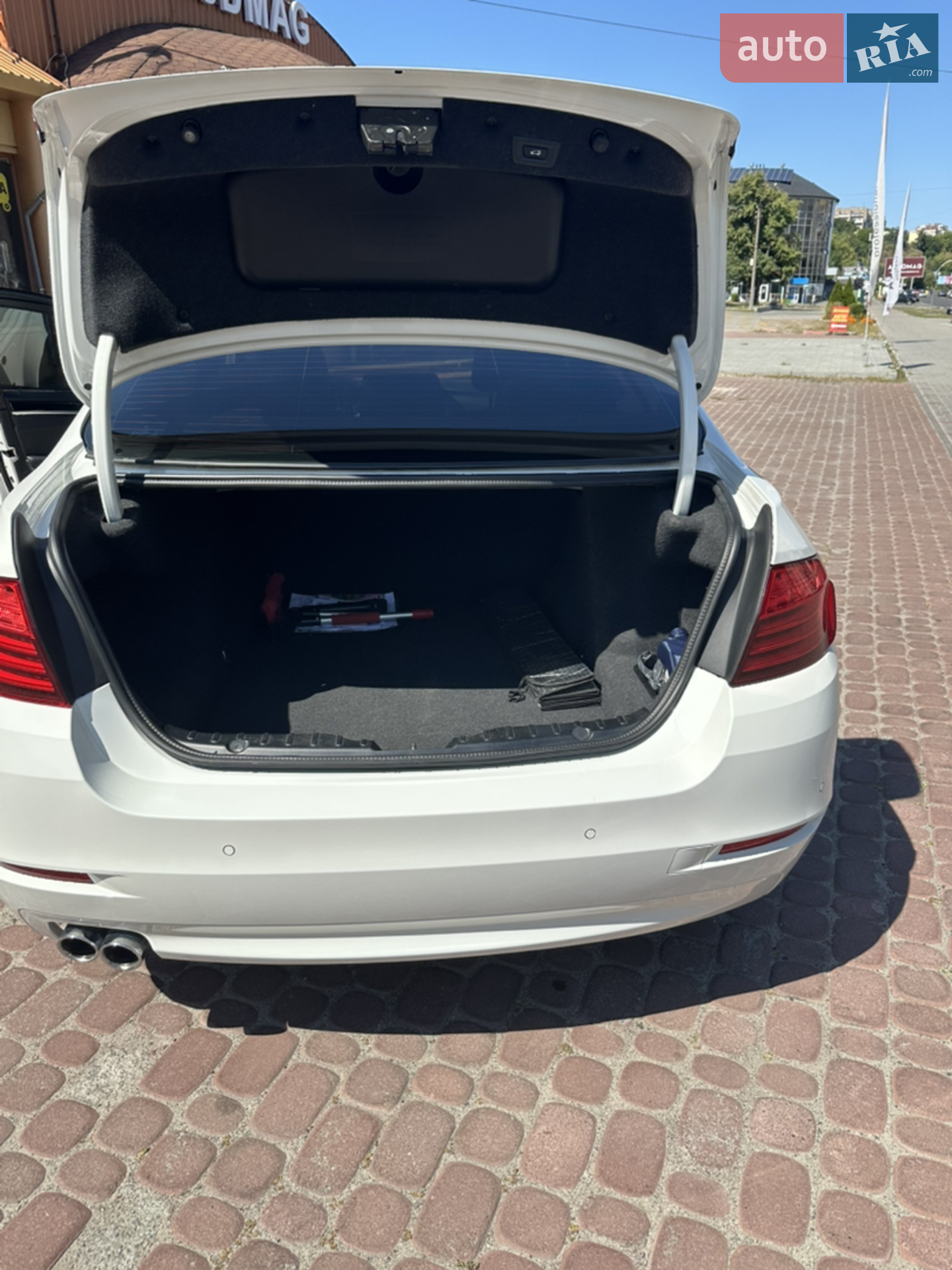 2016 BMW 5er - мініатюра 13