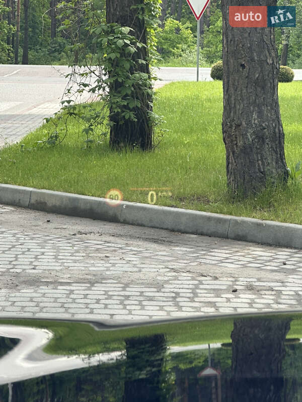 Седан BMW 5 Series 2020 в Львове фото 25 Седан BMW 5 Series 2020 в Львове