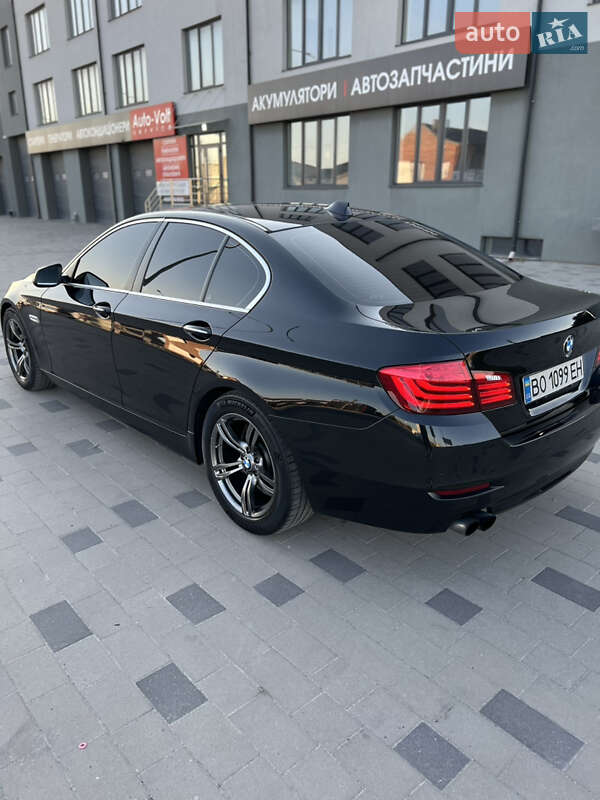 Седан BMW 5 Series 2013 в Тернополі