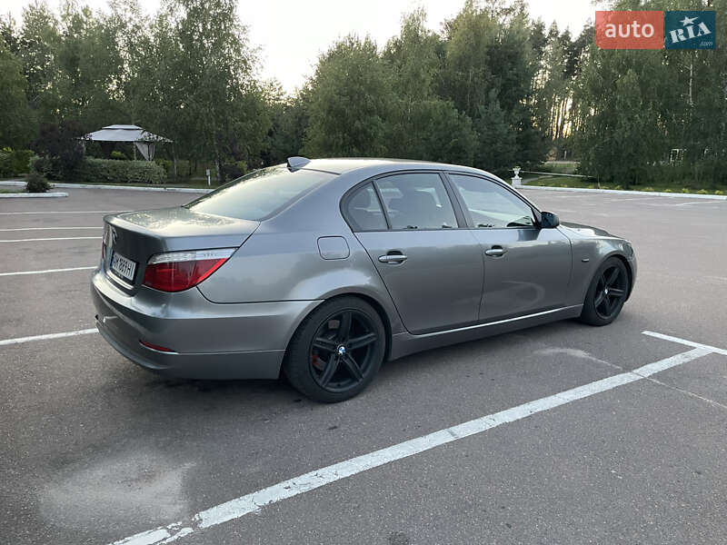 Седан BMW 5 Series 2007 в Житомире