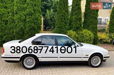 Седан BMW 5 Series 1988 в Носівці