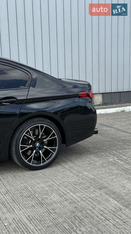 Седан BMW 5 Series 2021 в Черновцах
