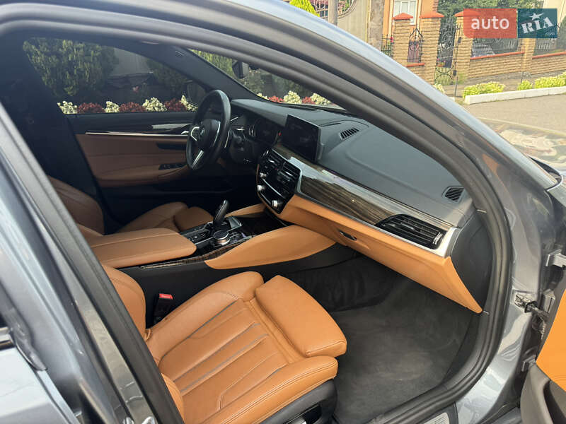 Седан BMW 5 Series 2017 в Чернівцях