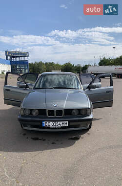 Седан BMW 5 Series 1993 в Николаеве