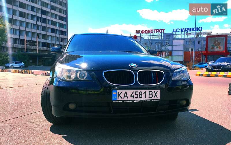 Седан BMW 5 Series 2004 в Киеве