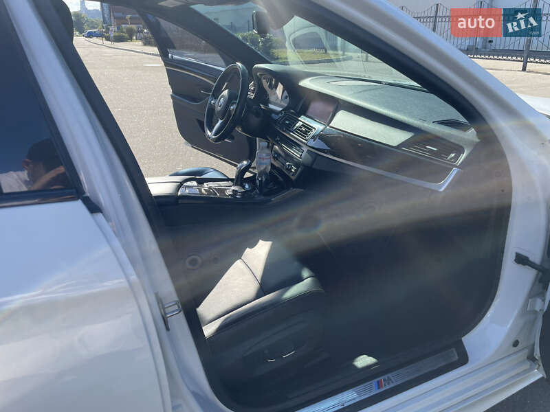 Седан BMW 5 Series 2015 в Києві