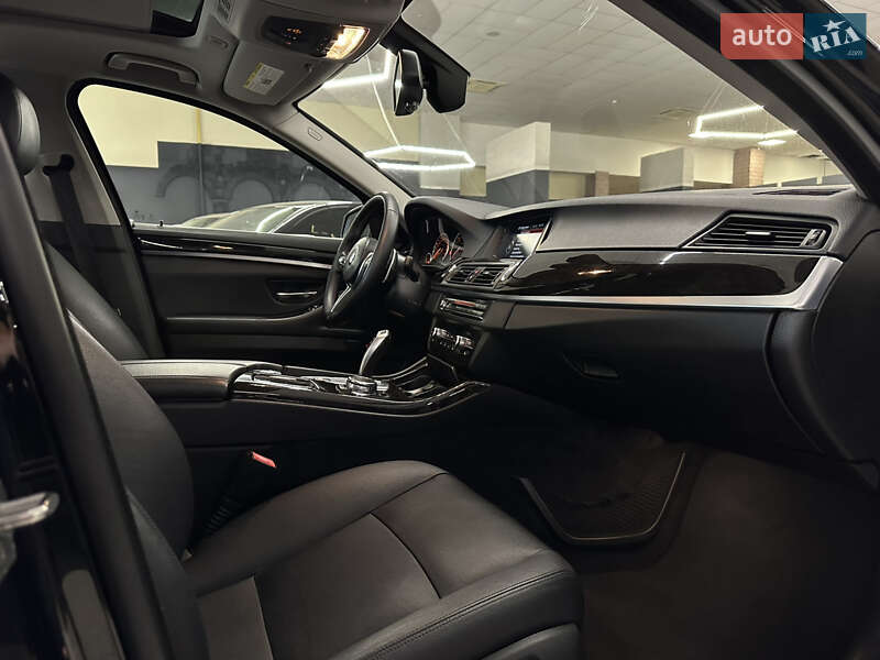Седан BMW 5 Series 2015 в Миколаєві