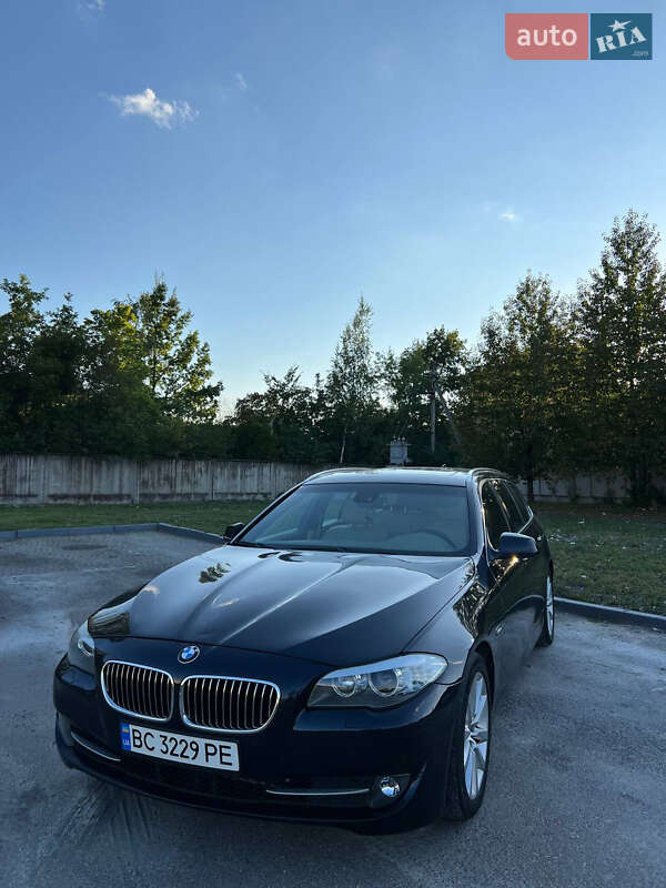 BMW 5 Series 2012 BMW 5 Series 2012