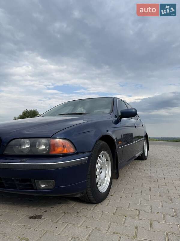 BMW 5 Series 2000