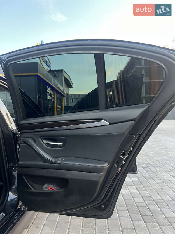 Седан BMW 5 Series 2014 в Харькове