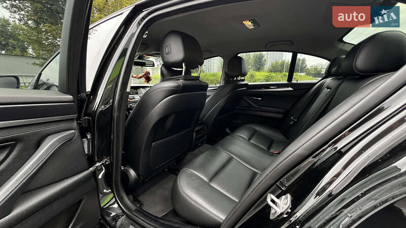 Седан BMW 5 Series 2016 в Киеве