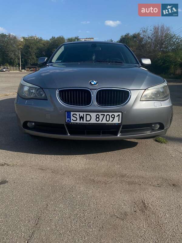 Седан BMW 5 Series 2004 в Запоріжжі