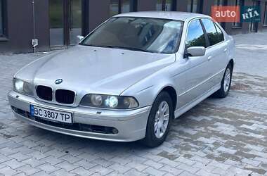 Седан BMW 5 Series 2001 в Горохові