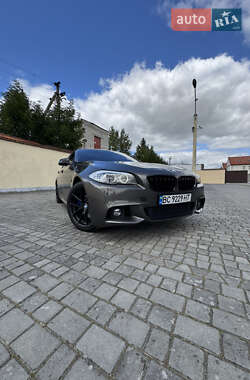 Седан BMW 5 Series 2012 в Жовкве