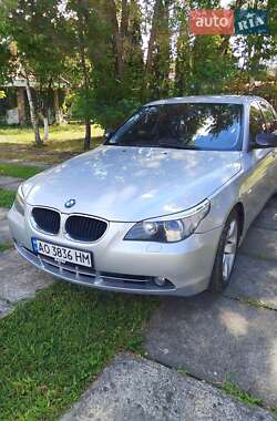 Седан BMW 5 Series 2004 в Хусте