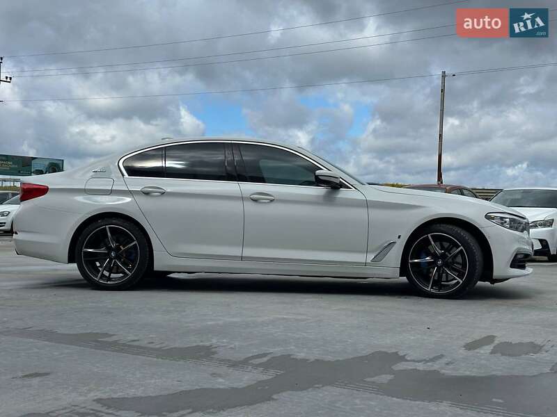 Седан BMW 5 Series 2018 в Львове
