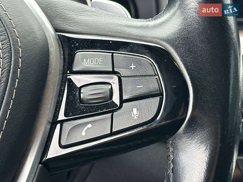 Седан BMW 5 Series 2018 в Львове