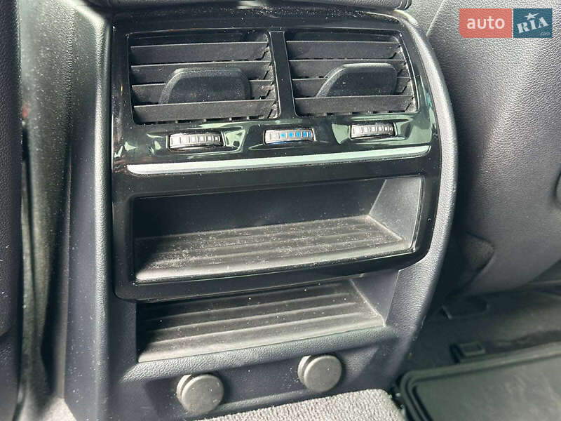 Седан BMW 5 Series 2018 в Львове