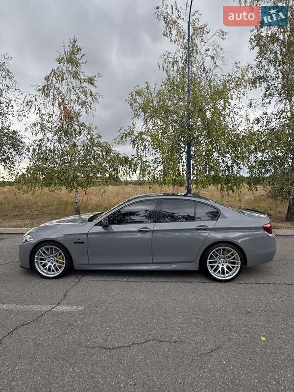 Седан BMW 5 Series 2013 в Запоріжжі