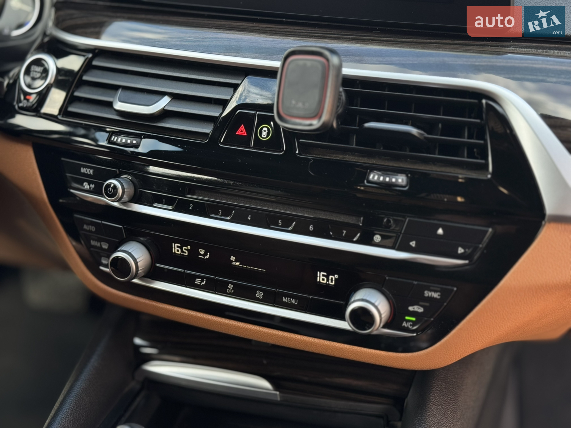 2017 BMW 5er - мініатюра 27