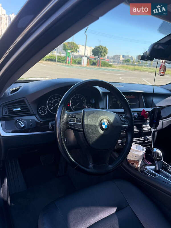 Седан BMW 5 Series 2014 в Києві фото 21 Седан BMW 5 Series 2014 в Києві