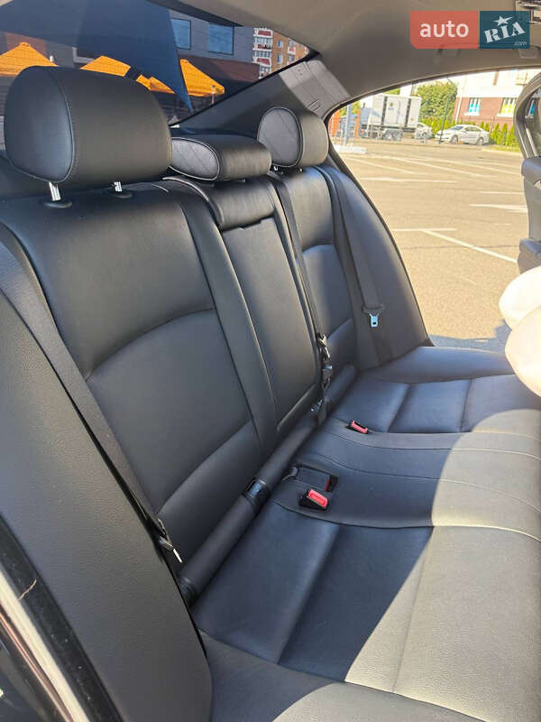 Седан BMW 5 Series 2014 в Києві фото 29 Седан BMW 5 Series 2014 в Києві
