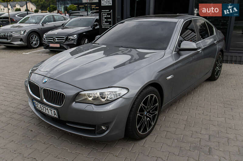 Седан BMW 5 Series 2011 в Львові