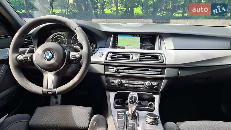 Седан BMW 5 Series 2011 в Львове