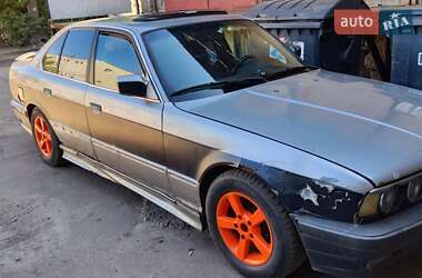 Седан BMW 5 Series 1989 в Києві