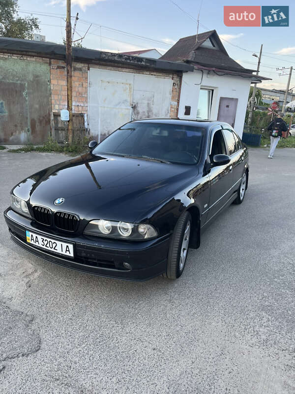 BMW 5 Series 2000