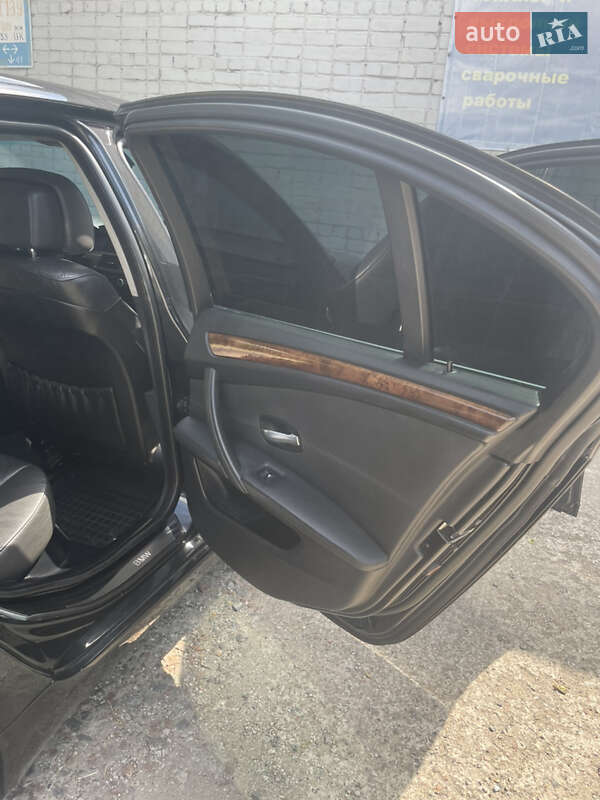 Седан BMW 5 Series 2008 в Южноукраинске