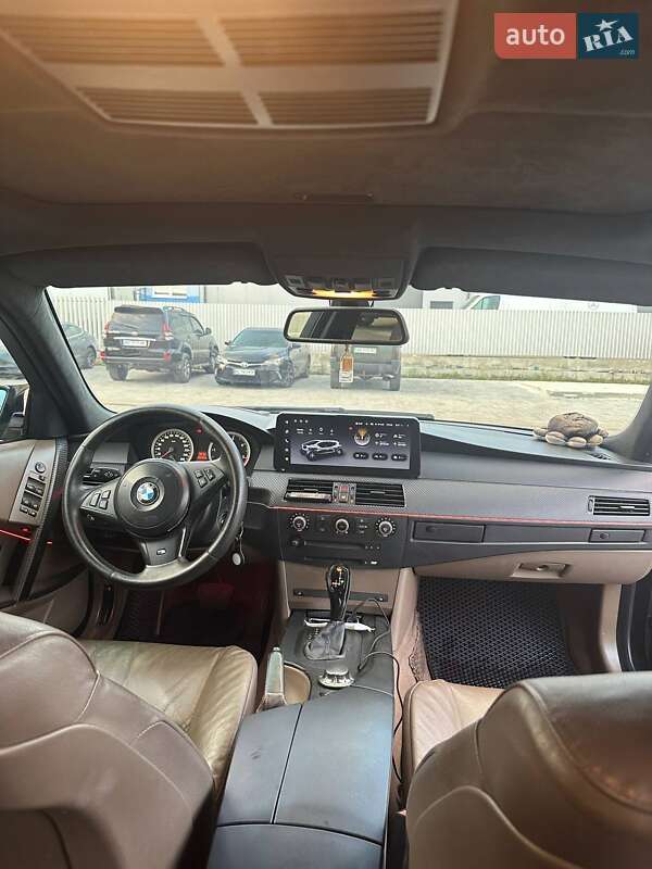 Седан BMW 5 Series 2005 в Львове