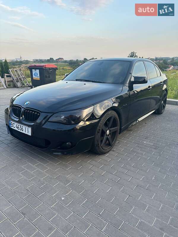 Седан BMW 5 Series 2005 в Львове