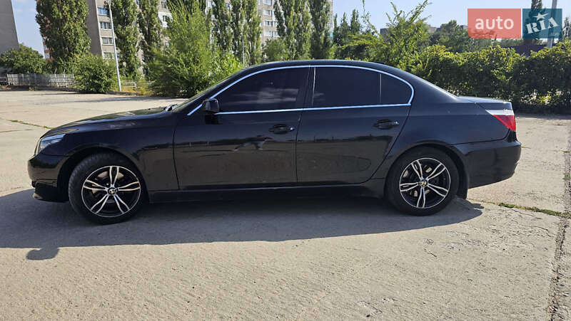 Седан BMW 5 Series 2008 в Южноукраинске