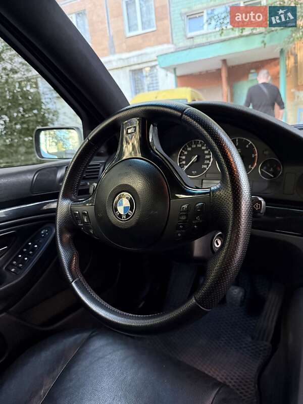 Седан BMW 5 Series 1999 в Березанке