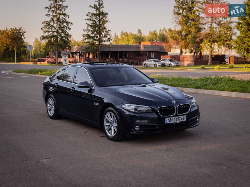 Седан BMW 5 Series 2014 в Коростене