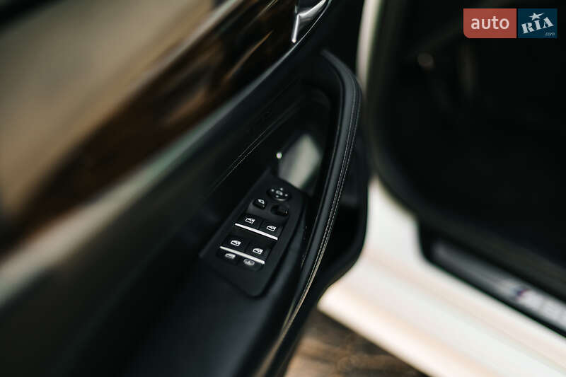 Седан BMW 5 Series 2020 в Днепре