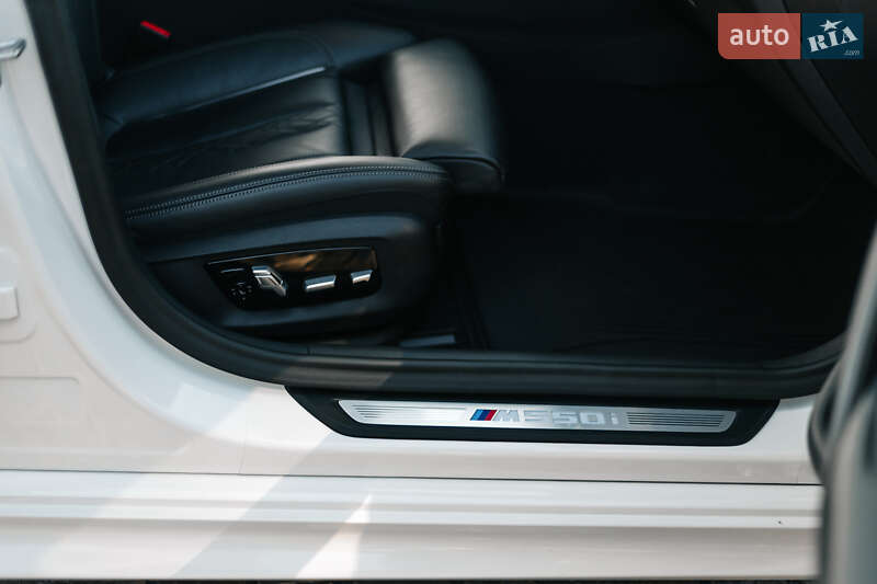 Седан BMW 5 Series 2020 в Днепре