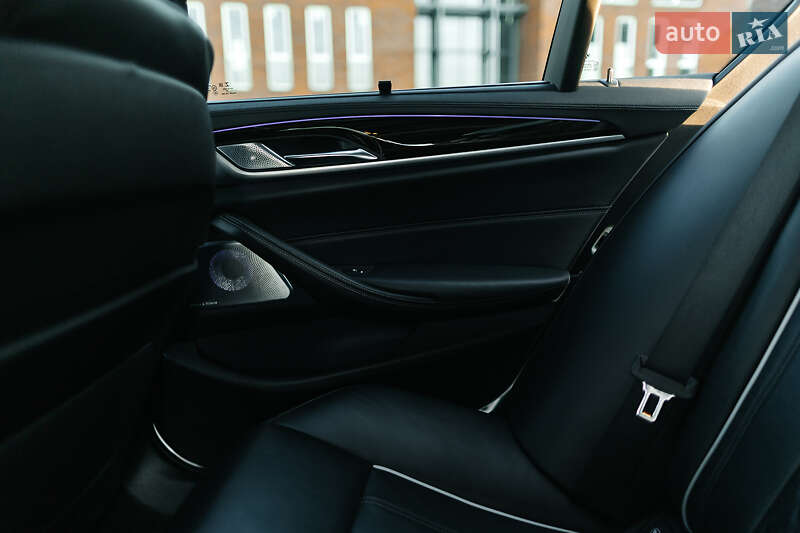 Седан BMW 5 Series 2020 в Днепре