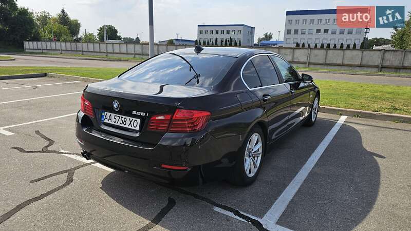 Седан BMW 5 Series 2016 в Києві