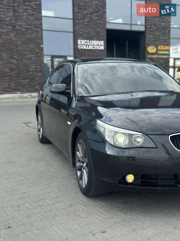 Седан BMW 5 Series 2003 в Черновцах